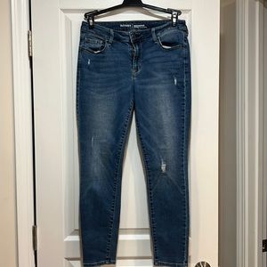 Old Navy Rockstar Mid Rise - 8 Short